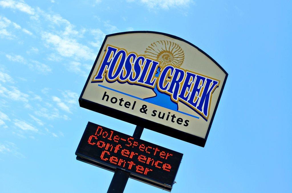 Fossil Creek Hotel & Suites Russell Luaran gambar