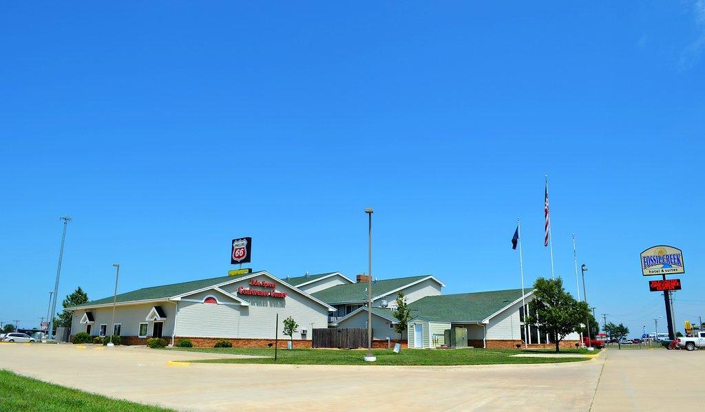 Fossil Creek Hotel & Suites Russell Luaran gambar