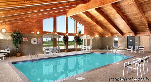Fossil Creek Hotel & Suites Russell Luaran gambar