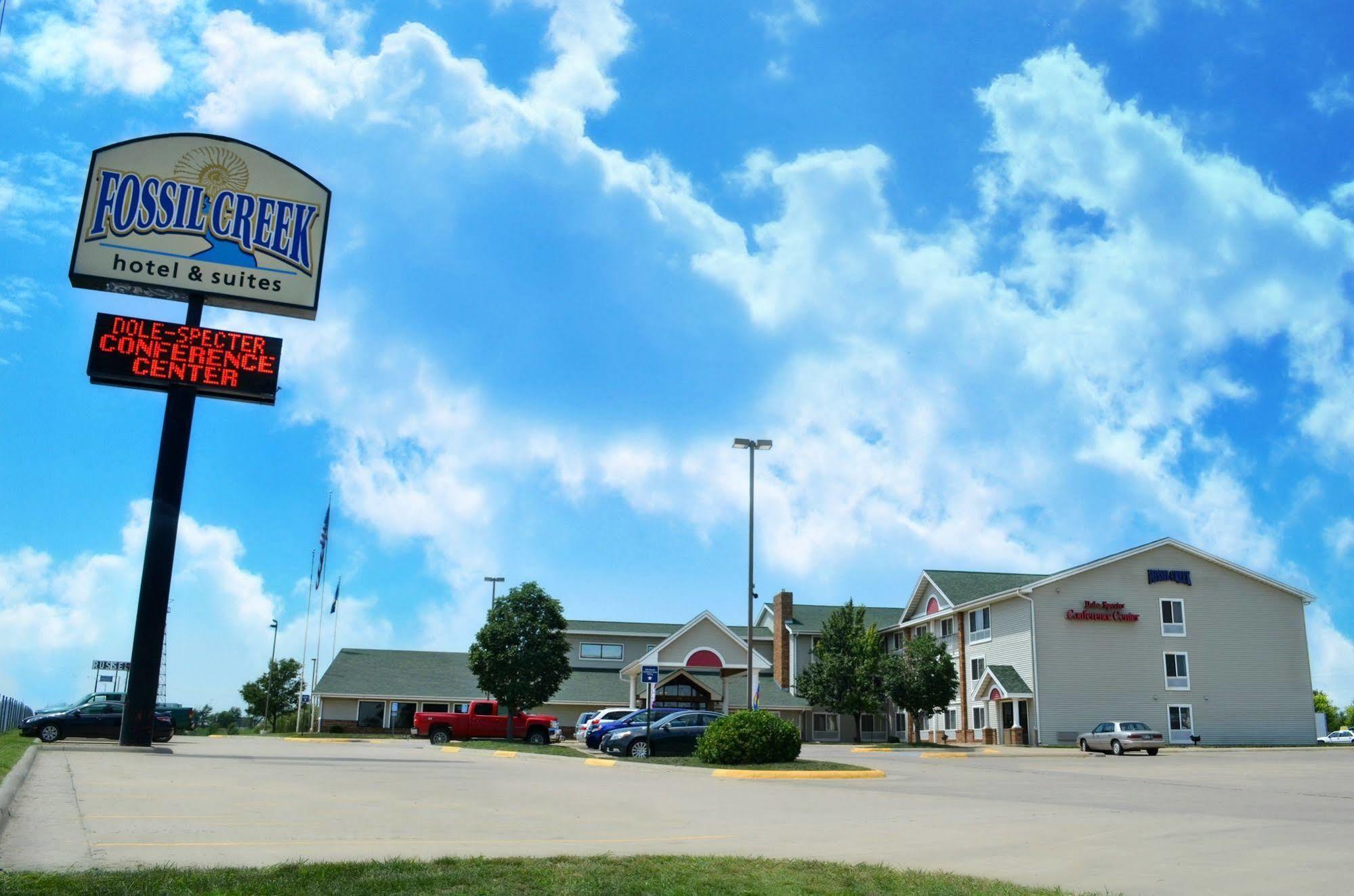 Fossil Creek Hotel & Suites Russell Luaran gambar